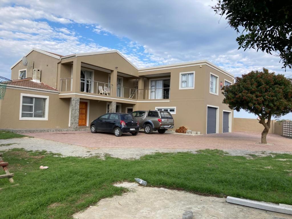 Elim Self Catering Apartment Fisherhaven Екстериор снимка