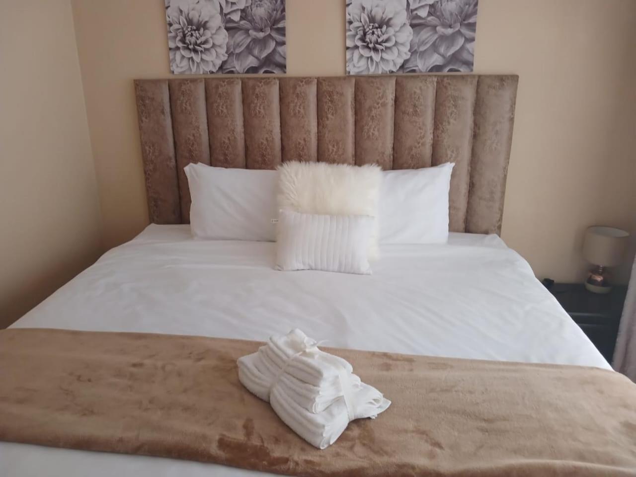 Elim Self Catering Apartment Fisherhaven Екстериор снимка